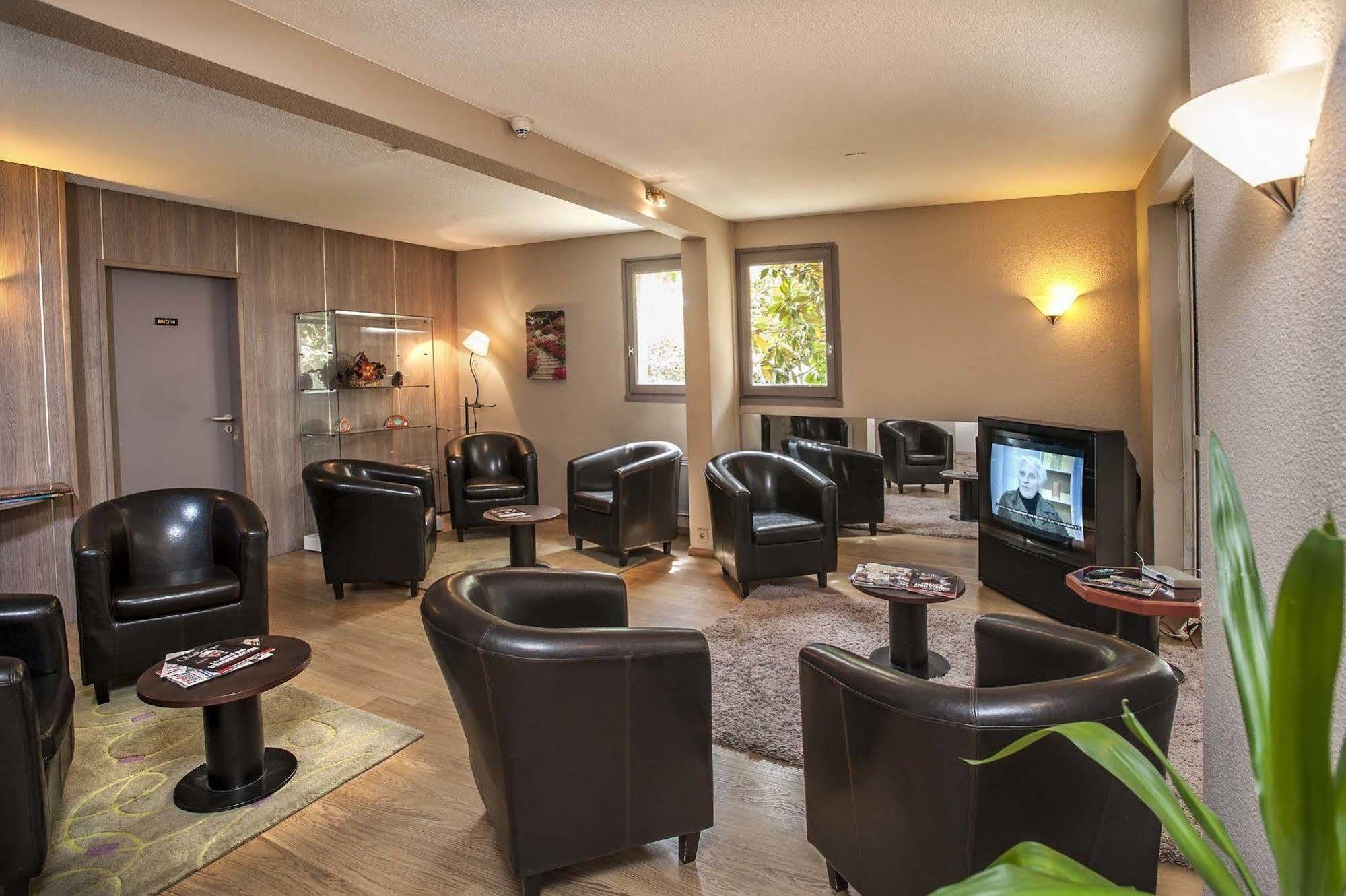 Brit Hotel Confort Deltour Mende Zewnętrze zdjęcie